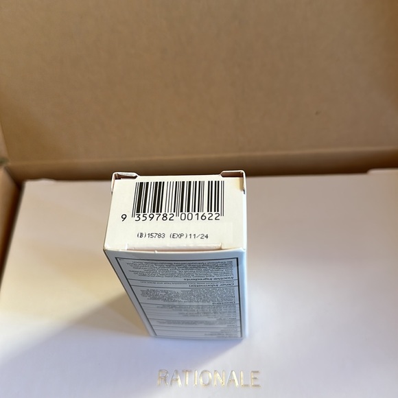 Rationale Beautiful Skin Superfluid Broad Spectrum SPF30 in M1-Lightest Shade - Picture 4 of 4